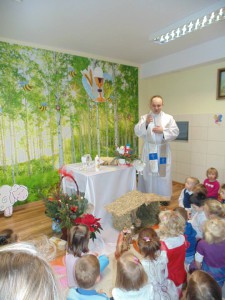 1528606_631742220219020_1412913882_n Przedszkole Żłobek Centrum Terapeutyczne | Limanowa Mordarka Przyszowa | skrzatek.eu|Wigilia i Msza Święta