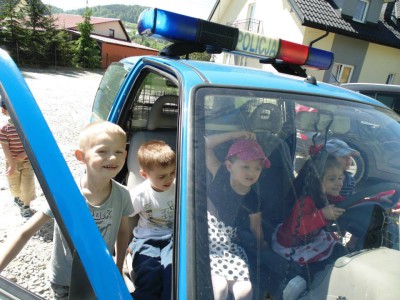 Przedszkole Żłobek Centrum Terapeutyczne | Limanowa Mordarka Przyszowa | skrzatek.eu|Spotkanie z panią Policjantką