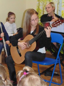 Przedszkole Żłobek Centrum Terapeutyczne | Limanowa Mordarka Przyszowa | skrzatek.eu|Koncert uczniów ze szkoły muzycznej