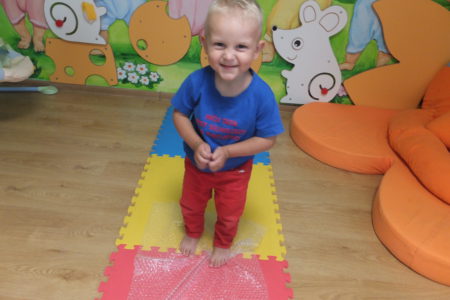 Przedszkole Żłobek Centrum Terapeutyczne | Limanowa Mordarka Przyszowa | skrzatek.eu|ZABAWY SENSORYCZNE :)