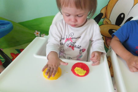 Przedszkole Żłobek Centrum Terapeutyczne | Limanowa Mordarka Przyszowa | skrzatek.eu|ZABAWY SENSORYCZNE :)