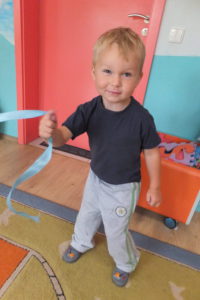 Przedszkole Żłobek Centrum Terapeutyczne | Limanowa Mordarka Przyszowa | skrzatek.eu|ZABAWY Z BALONIKIEM - SŁONECZKA :)