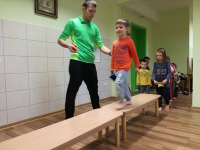 Przedszkole Żłobek Centrum Terapeutyczne | Limanowa Mordarka Przyszowa | skrzatek.eu|Gimnastyka korekcyjna