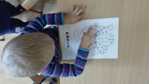 Przedszkole Żłobek Centrum Terapeutyczne | Limanowa Mordarka Przyszowa | skrzatek.eu|Zajęcia plastyczne - KOLORUJEMY I WYKLEJAMY DYNIE :)