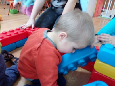 Przedszkole Żłobek Centrum Terapeutyczne | Limanowa Mordarka Przyszowa | skrzatek.eu|ZABAWA KLOCKAMI :)