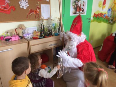 Przedszkole Żłobek Centrum Terapeutyczne | Limanowa Mordarka Przyszowa | skrzatek.eu|Mikołaj w grupie najmłodszej - żabki