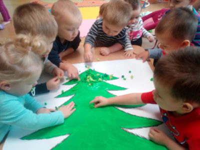 Przedszkole Żłobek Centrum Terapeutyczne | Limanowa Mordarka Przyszowa | skrzatek.eu|NASZA CHOINKA :)