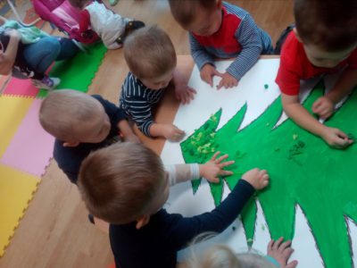 Przedszkole Żłobek Centrum Terapeutyczne | Limanowa Mordarka Przyszowa | skrzatek.eu|NASZA CHOINKA :)