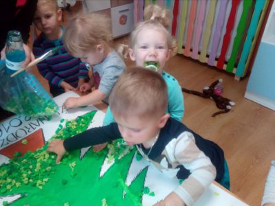 Przedszkole Żłobek Centrum Terapeutyczne | Limanowa Mordarka Przyszowa | skrzatek.eu|NASZA CHOINKA :)