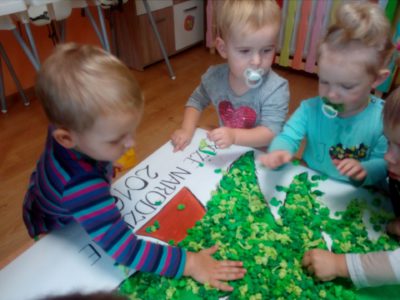 Przedszkole Żłobek Centrum Terapeutyczne | Limanowa Mordarka Przyszowa | skrzatek.eu|NASZA CHOINKA :)