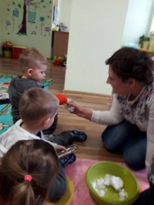 Przedszkole Żłobek Centrum Terapeutyczne | Limanowa Mordarka Przyszowa | skrzatek.eu|Sztuczny śnieg - Motylki