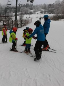 Przedszkole Żłobek Centrum Terapeutyczne | Limanowa Mordarka Przyszowa | skrzatek.eu|Kolejny wyjazd na narty