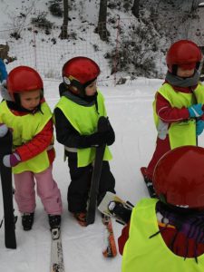 Przedszkole Żłobek Centrum Terapeutyczne | Limanowa Mordarka Przyszowa | skrzatek.eu|Kolejny wyjazd na narty