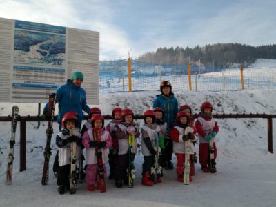 Przedszkole Żłobek Centrum Terapeutyczne | Limanowa Mordarka Przyszowa | skrzatek.eu|Przedszkolaki na nartach w Laskowej