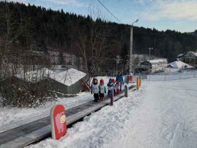 Przedszkole Żłobek Centrum Terapeutyczne | Limanowa Mordarka Przyszowa | skrzatek.eu|Przedszkolaki na nartach w Laskowej