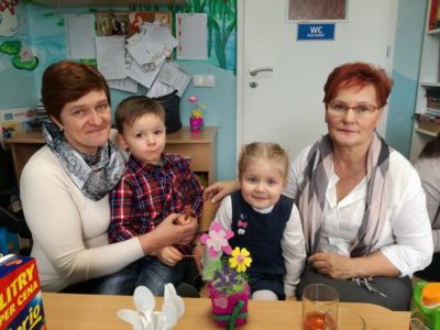 Przedszkole Żłobek Centrum Terapeutyczne | Limanowa Mordarka Przyszowa | skrzatek.eu|DZIEŃ BABCI I DZIADKA - MOTYLKI