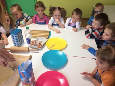 Przedszkole Żłobek Centrum Terapeutyczne | Limanowa Mordarka Przyszowa | skrzatek.eu|tłusty czwartek - żabki