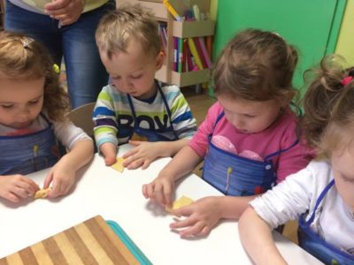 Przedszkole Żłobek Centrum Terapeutyczne | Limanowa Mordarka Przyszowa | skrzatek.eu|tłusty czwartek - żabki