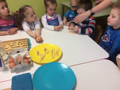 Przedszkole Żłobek Centrum Terapeutyczne | Limanowa Mordarka Przyszowa | skrzatek.eu|tłusty czwartek - żabki