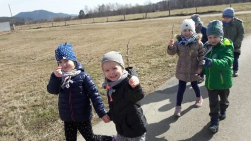Przedszkole Żłobek Centrum Terapeutyczne | Limanowa Mordarka Przyszowa | skrzatek.eu|Skrzatki szukają wiosny