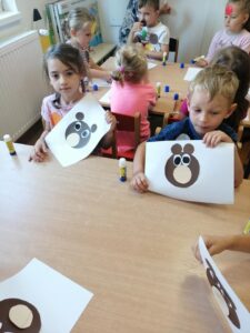 Przedszkole Żłobek Centrum Terapeutyczne | Limanowa Mordarka Przyszowa | skrzatek.eu|Dzień Kropki w grupie Misiów