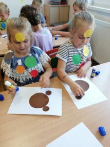 Przedszkole Żłobek Centrum Terapeutyczne | Limanowa Mordarka Przyszowa | skrzatek.eu|Dzień Kropki w grupie Misiów