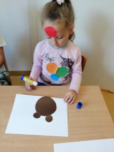 Przedszkole Żłobek Centrum Terapeutyczne | Limanowa Mordarka Przyszowa | skrzatek.eu|Dzień Kropki w grupie Misiów