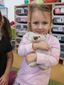 Przedszkole Żłobek Centrum Terapeutyczne | Limanowa Mordarka Przyszowa | skrzatek.eu|Dzień Pluszowego Misia w grupie Motylków