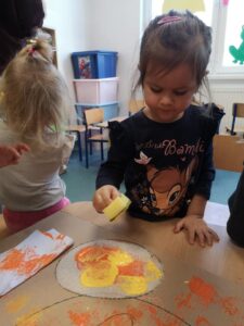 Przedszkole Żłobek Centrum Terapeutyczne | Limanowa Mordarka Przyszowa | skrzatek.eu|Dzień Pluszowego Misia w grupie Motylków