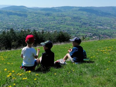 Przedszkole Żłobek Centrum Terapeutyczne | Limanowa Mordarka Przyszowa | skrzatek.eu|Wycieczka na Miejską Górę - Misie i Biedronki