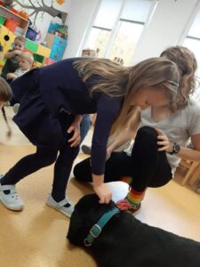 Przedszkole Żłobek Centrum Terapeutyczne | Limanowa Mordarka Przyszowa | skrzatek.eu|Dogoterapia w naszym przedszkolu