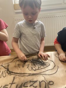 Przedszkole Żłobek Centrum Terapeutyczne | Limanowa Mordarka Przyszowa | skrzatek.eu|Innowacja pedagogiczna „Artystyczne Misie”🧸