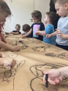 Przedszkole Żłobek Centrum Terapeutyczne | Limanowa Mordarka Przyszowa | skrzatek.eu|Innowacja pedagogiczna „Artystyczne Misie”🧸