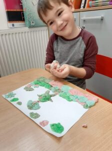 Przedszkole Żłobek Centrum Terapeutyczne | Limanowa Mordarka Przyszowa | skrzatek.eu|Innowacja pedagogiczna „Sensoryczne Motylki”