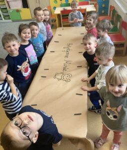 Przedszkole Żłobek Centrum Terapeutyczne | Limanowa Mordarka Przyszowa | skrzatek.eu|Innowacja pedagogiczna „Artystyczne Misie”🧸