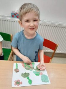 Przedszkole Żłobek Centrum Terapeutyczne | Limanowa Mordarka Przyszowa | skrzatek.eu|Innowacja pedagogiczna „Sensoryczne Motylki”