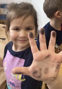 Przedszkole Żłobek Centrum Terapeutyczne | Limanowa Mordarka Przyszowa | skrzatek.eu|Innowacja pedagogiczna „Artystyczne Misie”🧸