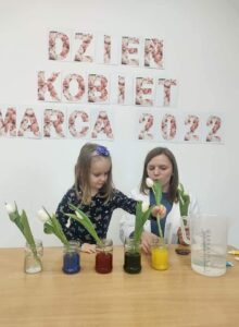 Przedszkole Żłobek Centrum Terapeutyczne | Limanowa Mordarka Przyszowa | skrzatek.eu|Kółko badawczo – eksperymentalne „Mali odkrywcy”