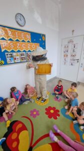 Przedszkole Żłobek Centrum Terapeutyczne | Limanowa Mordarka Przyszowa | skrzatek.eu|Światowy Dzień Pszczół