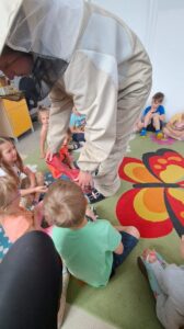 Przedszkole Żłobek Centrum Terapeutyczne | Limanowa Mordarka Przyszowa | skrzatek.eu|Światowy Dzień Pszczół