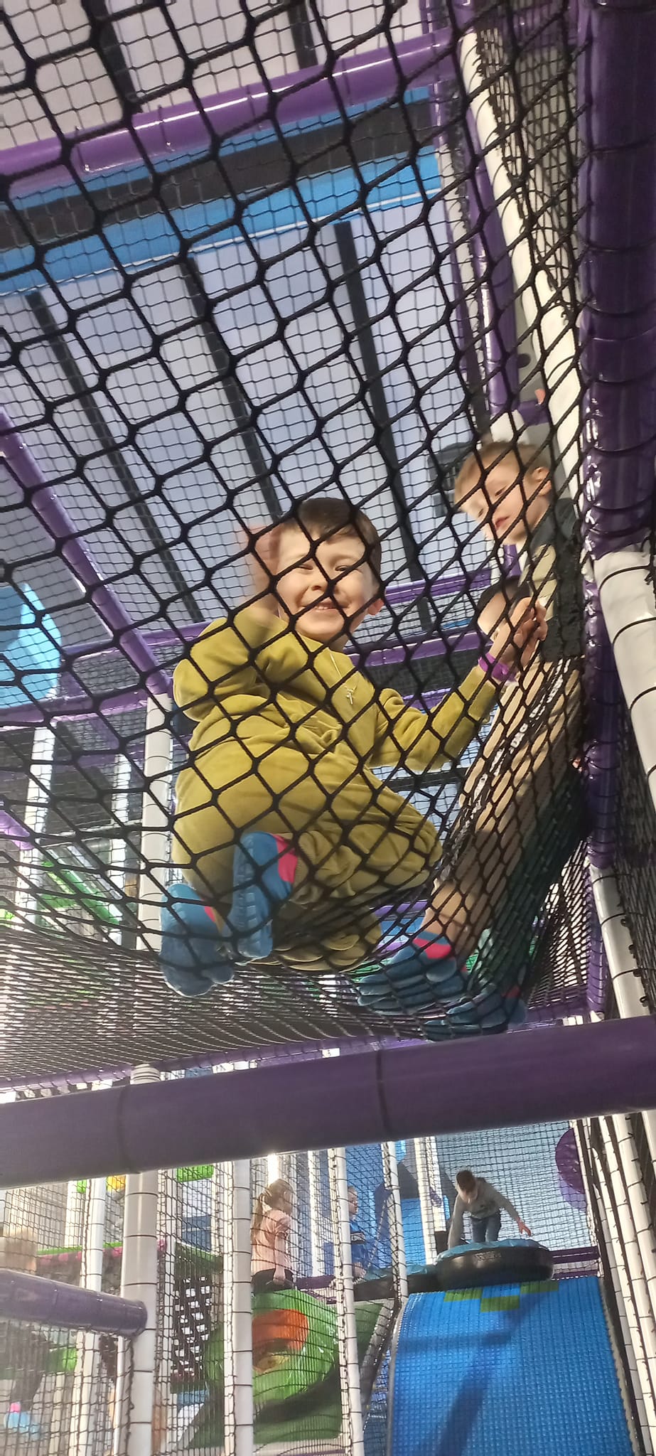 PARK TRANPOLIN „JUMP MANIA”