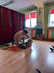 Przedszkole Żłobek Centrum Terapeutyczne | Limanowa Mordarka Przyszowa | skrzatek.eu|Przedszkole w Przyszowej odwiedził Teatrzyk 