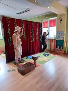 Przedszkole Żłobek Centrum Terapeutyczne | Limanowa Mordarka Przyszowa | skrzatek.eu|Przedszkole w Przyszowej odwiedził Teatrzyk 