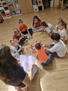 Przedszkole Żłobek Centrum Terapeutyczne | Limanowa Mordarka Przyszowa | skrzatek.eu|Zumba