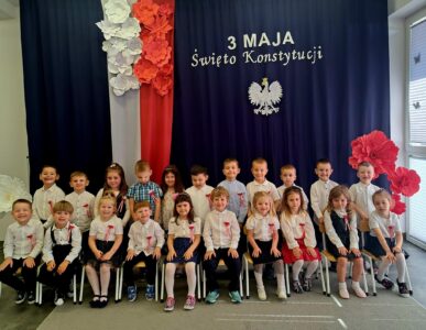 Przedszkole Żłobek Centrum Terapeutyczne | Limanowa Mordarka Przyszowa | skrzatek.eu|Witaj maj, 3 maj 🇵🇱🤍❤️
