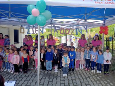 Przedszkole Żłobek Centrum Terapeutyczne | Limanowa Mordarka Przyszowa | skrzatek.eu|Dzień Rodziny
