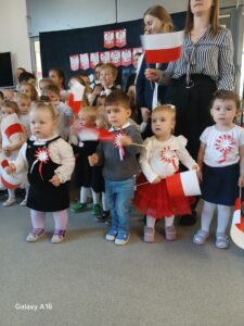 742216de-c5c5-475c-9d43-ffd52fecf5f6 Przedszkole Żłobek Centrum Terapeutyczne | Limanowa Mordarka Przyszowa | skrzatek.eu|11 Listopada Dzień Odzyskania Niepodległości