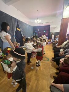 619915537_1346273387300187_3361212876225080867_n Przedszkole Żłobek Centrum Terapeutyczne | Limanowa Mordarka Przyszowa | skrzatek.eu|Dzień Babci i Dziadka