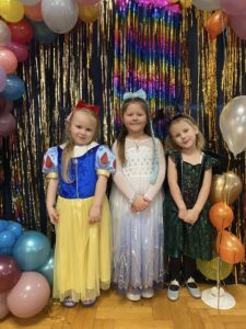 624324958_1352321506695375_2854248485759948613_n Przedszkole Żłobek Centrum Terapeutyczne | Limanowa Mordarka Przyszowa | skrzatek.eu|Bal karnawałowy...