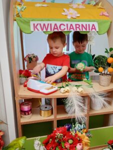 Przedszkole Żłobek Centrum Terapeutyczne | Limanowa Mordarka Przyszowa | skrzatek.eu|Dzień Florysty
